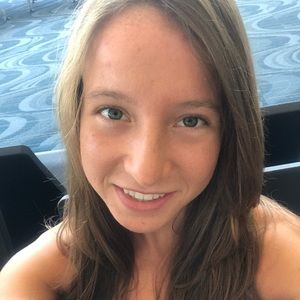 Meet your Posher, Emilie